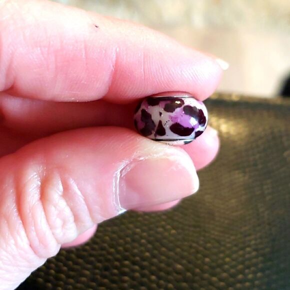 Charm    - Picture 1 of 1